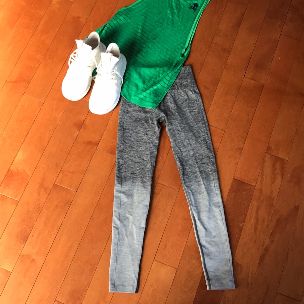 Lululemon ombré grey tights